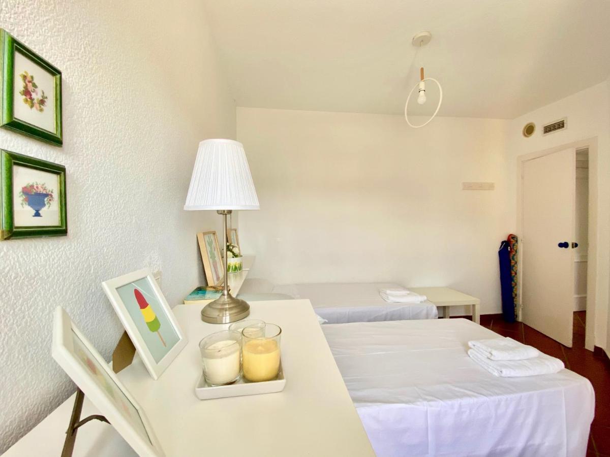 Genial Apartamento En 1A Linea De Playa Con Piscina Almuñécar Zewnętrze zdjęcie